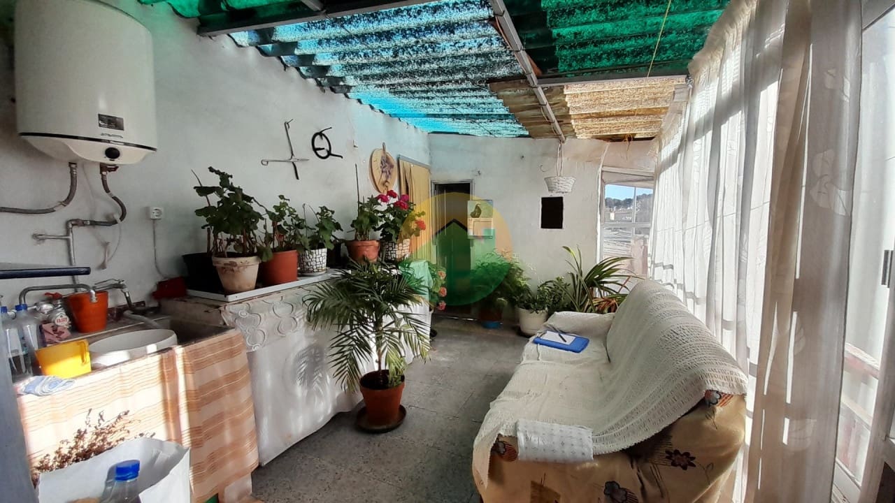 3 soveværelse Rækkehus til salg i Caravaca de la Cruz med garage - € 65.000 (Ref: 9622662)