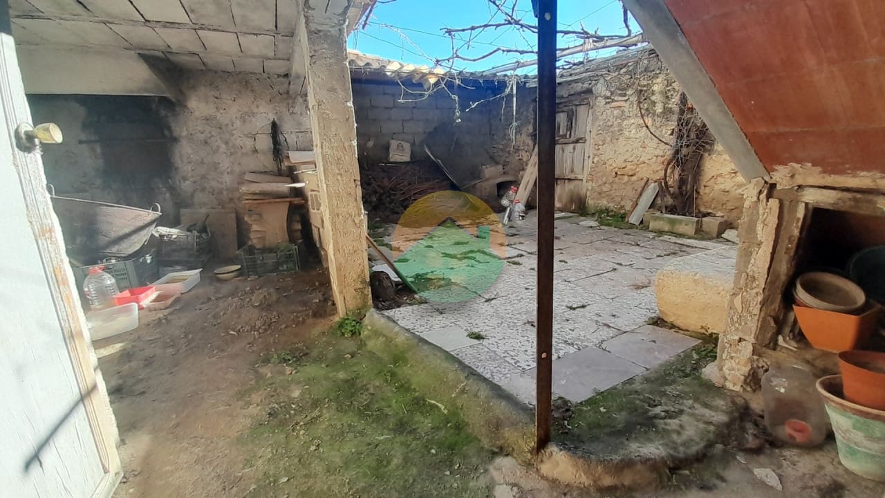 3 soveværelse Rækkehus til salg i Caravaca de la Cruz med garage - € 65.000 (Ref: 9622662)