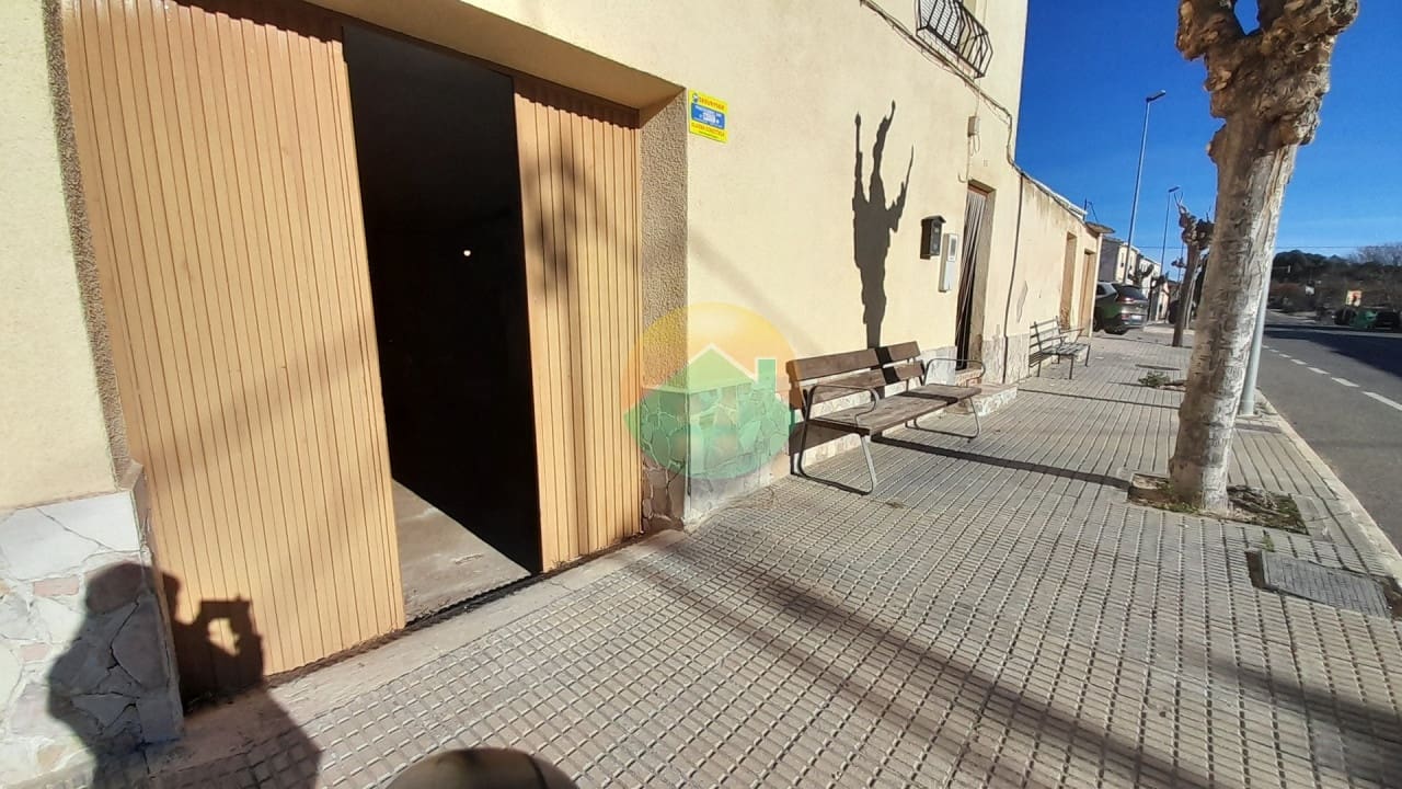 3 soveværelse Rækkehus til salg i Caravaca de la Cruz med garage - € 65.000 (Ref: 9622662)