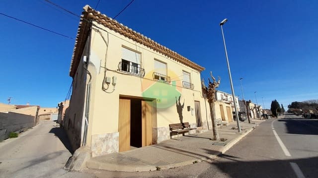3 soveværelse Rækkehus til salg i Caravaca de la Cruz med garage - € 65.000 (Ref: 9622662)