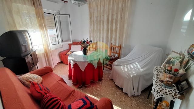 3 soveværelse Rækkehus til salg i Caravaca de la Cruz med garage - € 65.000 (Ref: 9622662)