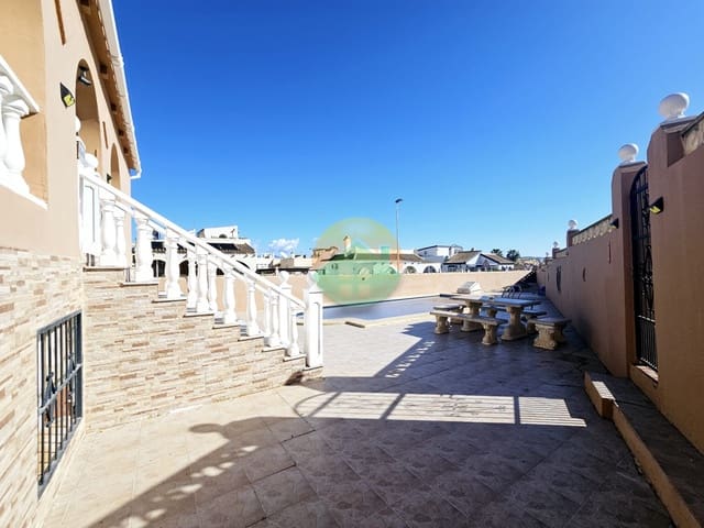 Chalet de 5 habitaciones en Camposol, Mazarrón en venta con piscina - 229.995 € (Ref: 9665366)