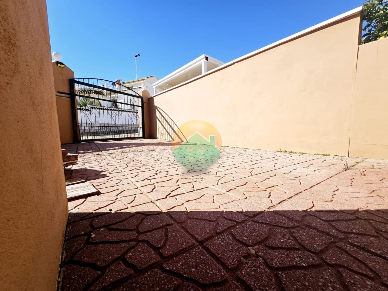 Chalet de 5 habitaciones en Camposol en venta con piscina - 229.995 € (Ref: 9665366)