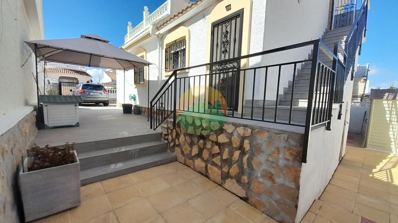 Chalet de 3 habitaciones en Camposol en venta - 169.995 € (Ref: 9679201)