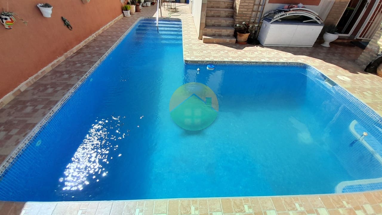 2 slaapkamer Halfvrijstaande villa te koop in Camposol met zwembad - € 149.995 (Ref: 9685555)