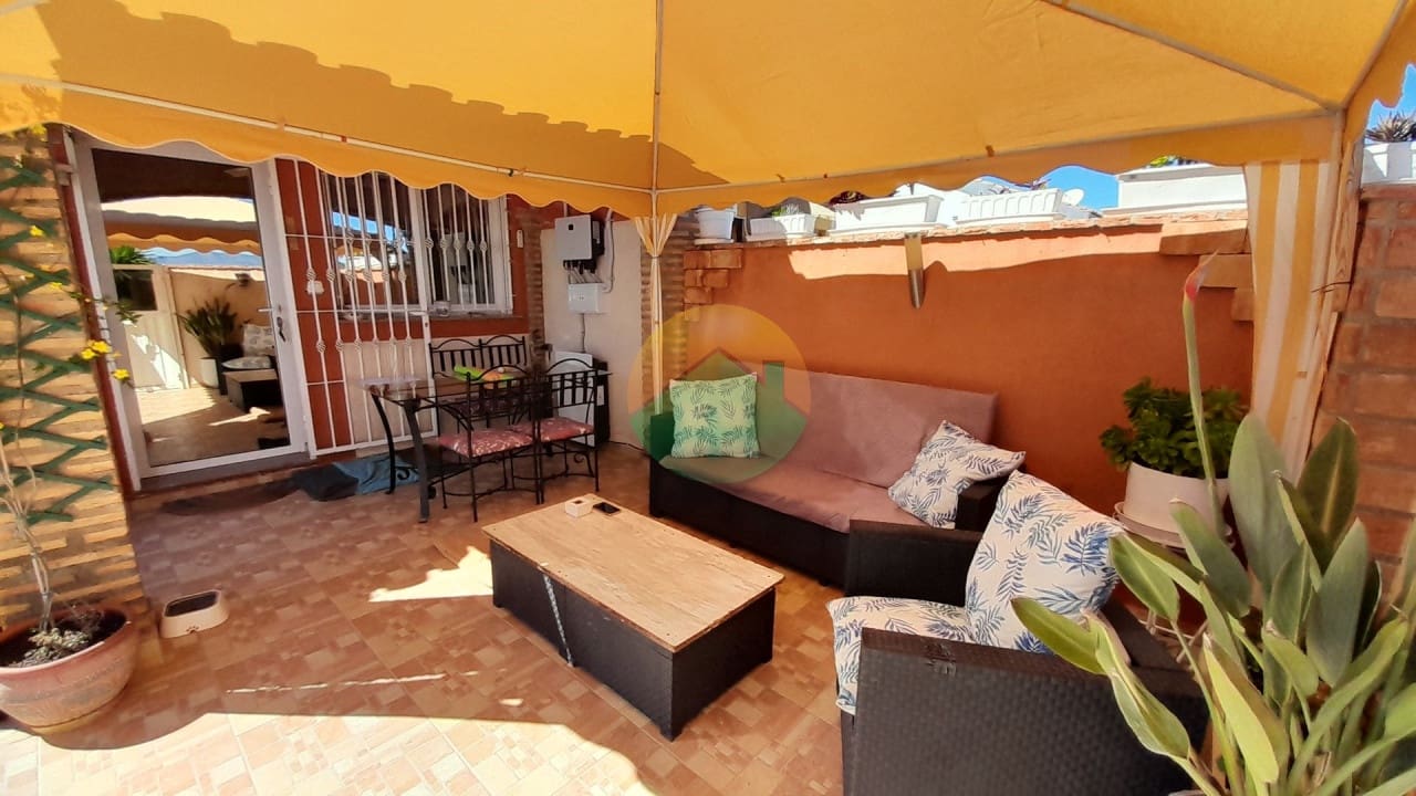 2 slaapkamer Halfvrijstaande villa te koop in Camposol met zwembad - € 149.995 (Ref: 9685555)