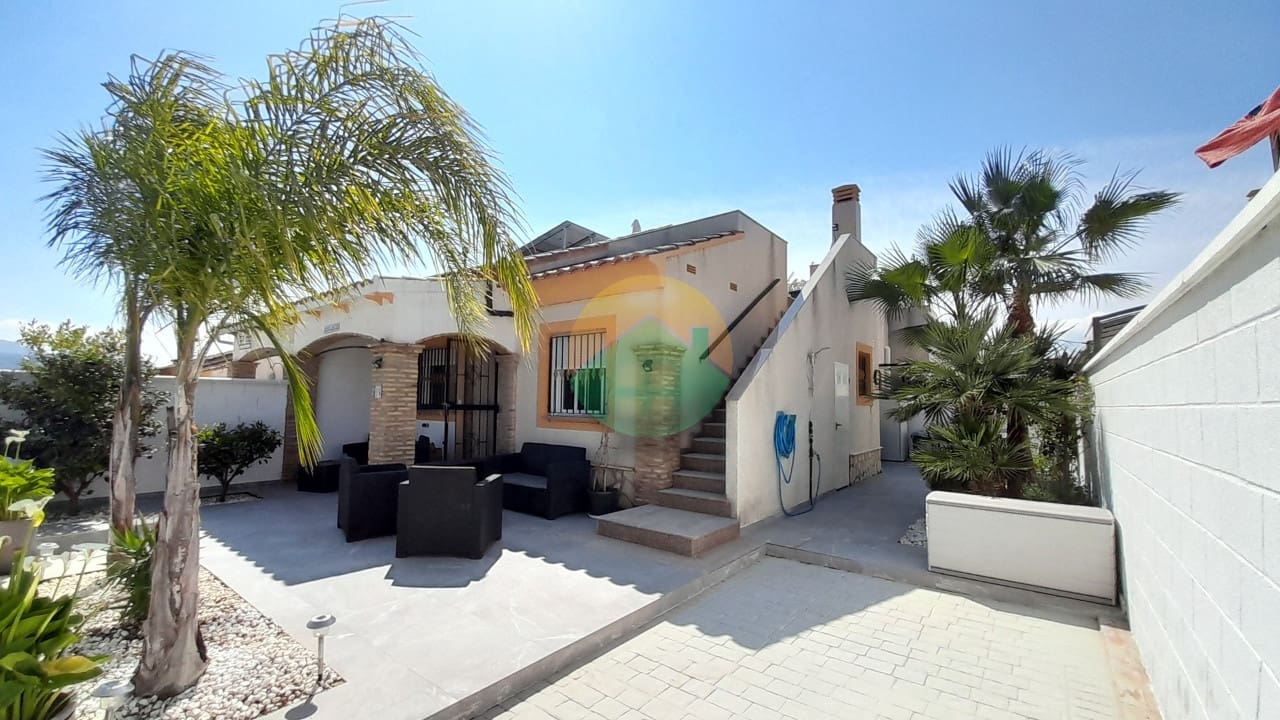 2 bedroom Semi-detached Villa for sale in Camposol with pool - € 134,995 (Ref: 9709048)