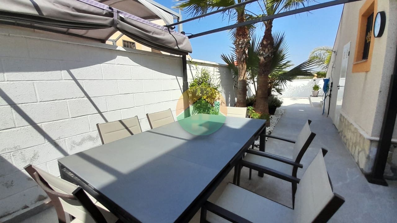 2 bedroom Semi-detached Villa for sale in Camposol with pool - € 134,995 (Ref: 9709048)