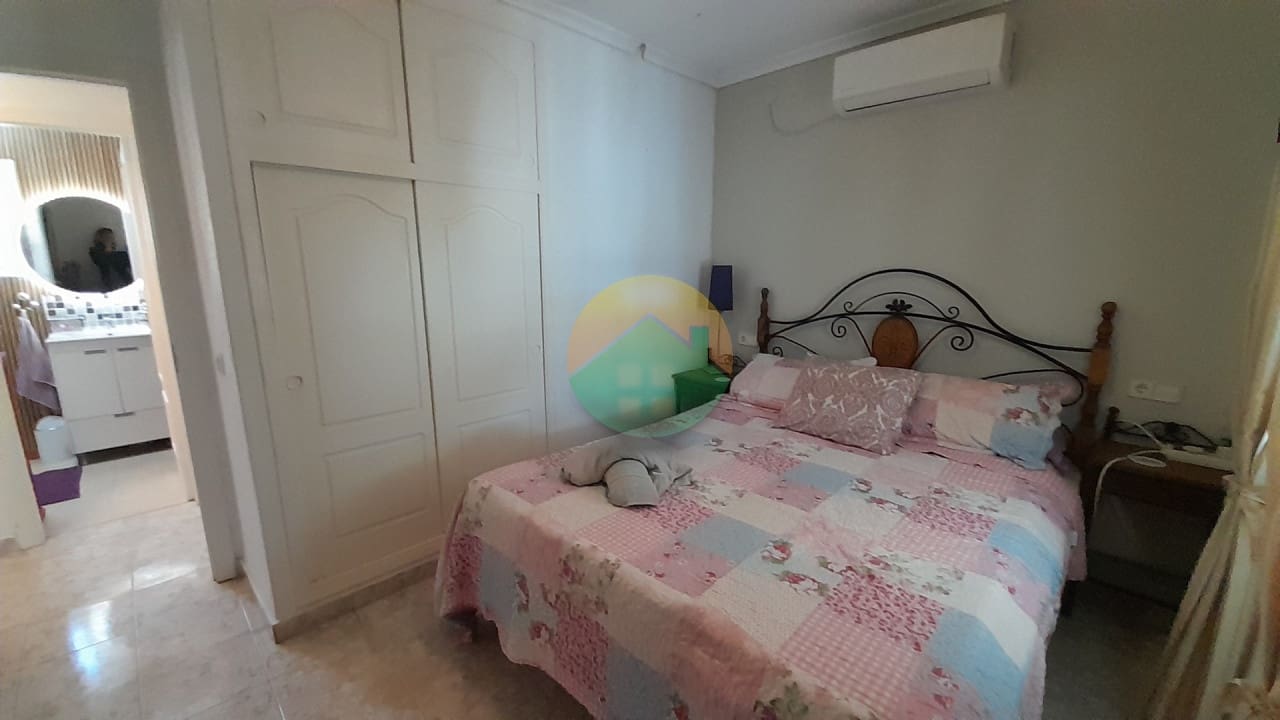 3 Zimmer Villa zu verkaufen in Camposol mit Pool - 199.500 € (Ref: 9733583)