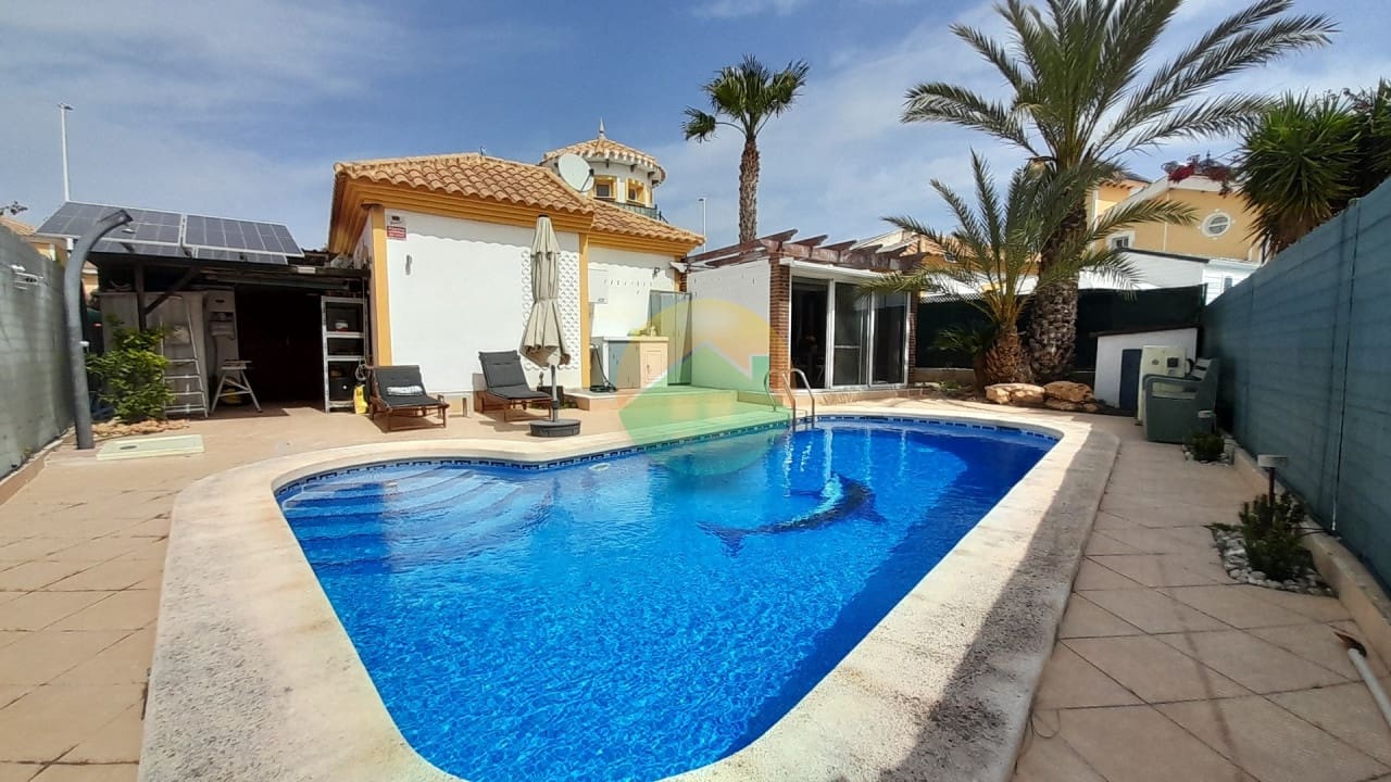 2 soverom Villa til salgs i Mazarron med svømmebasseng garasje - € 255 000 (Ref: 9759384)