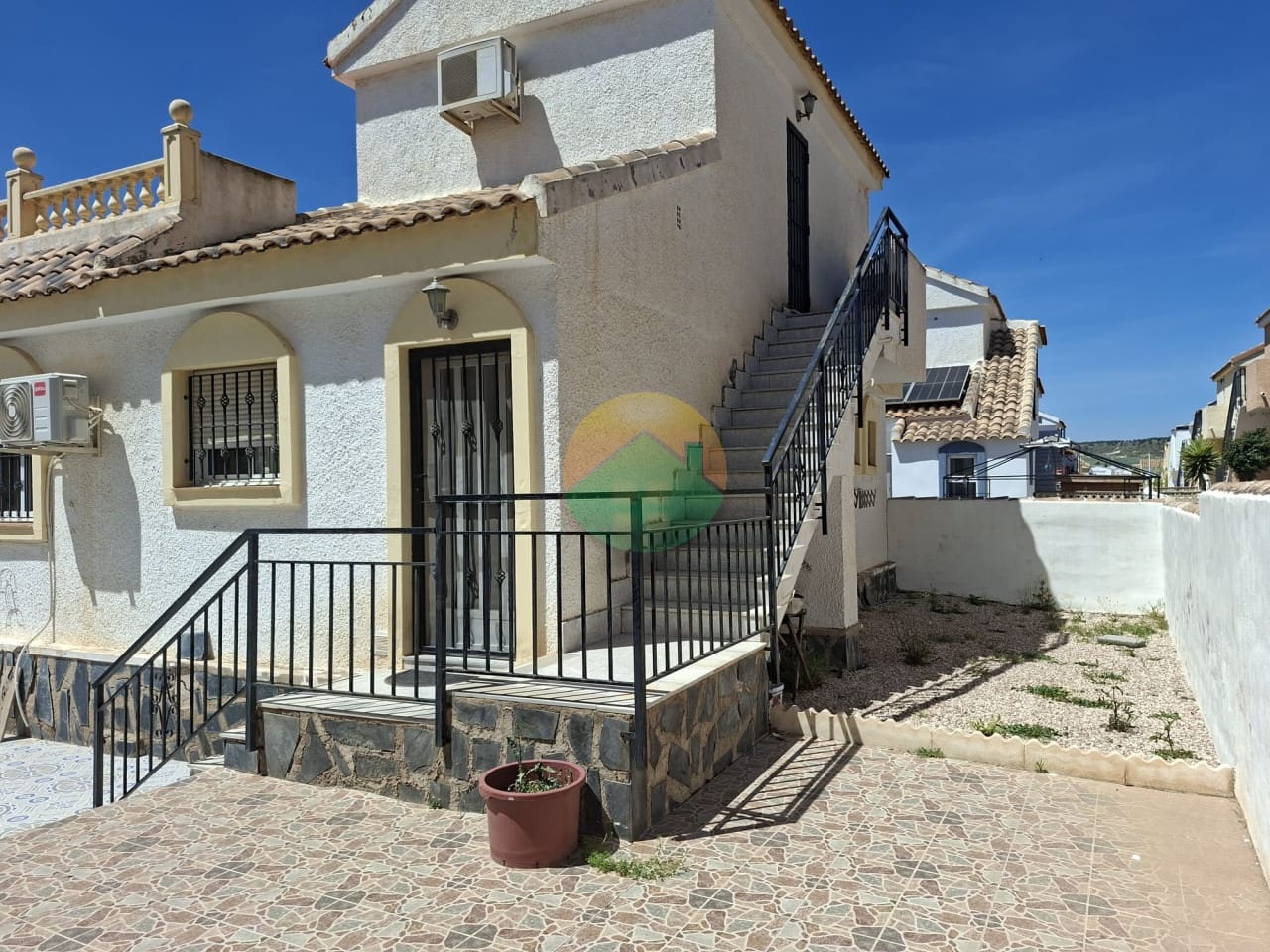 3 soveværelse Villa til salg i Camposol med swimmingpool - € 159.995 (Ref: 9787862)