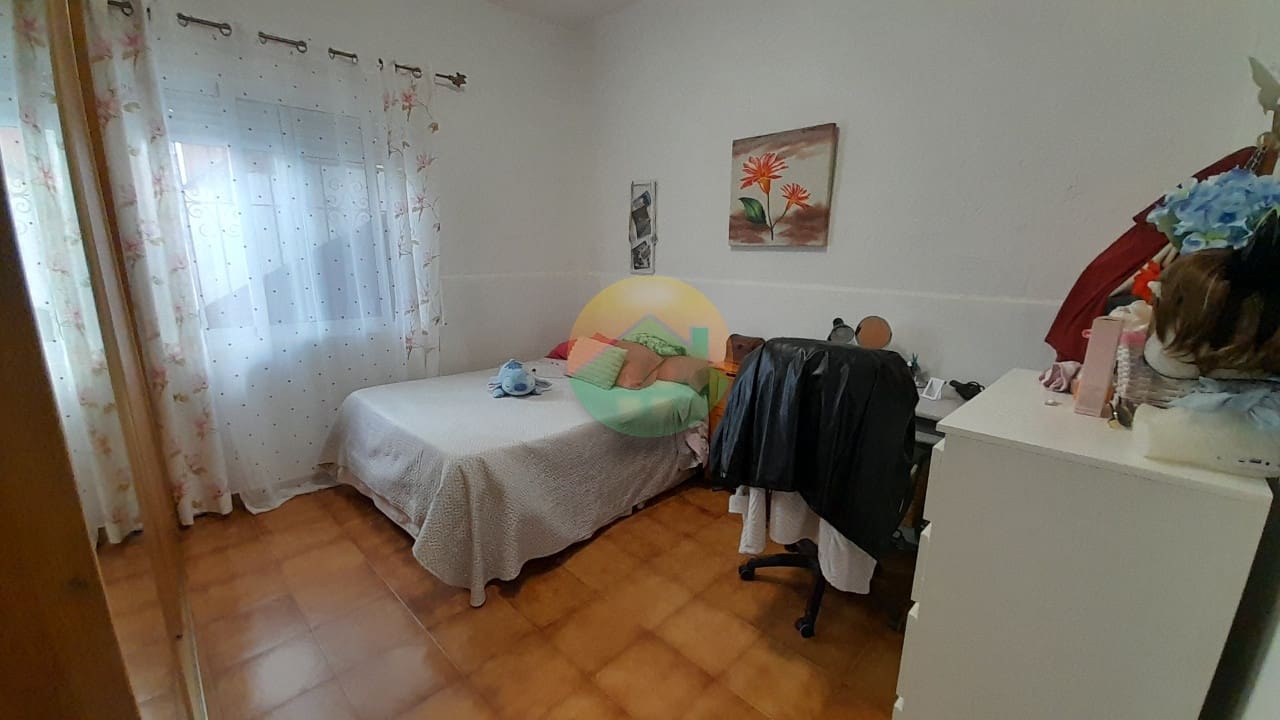 4 Zimmer Reihenhaus zu verkaufen in La Pinilla mit Garage - 98.000 € (Ref: 9789740)