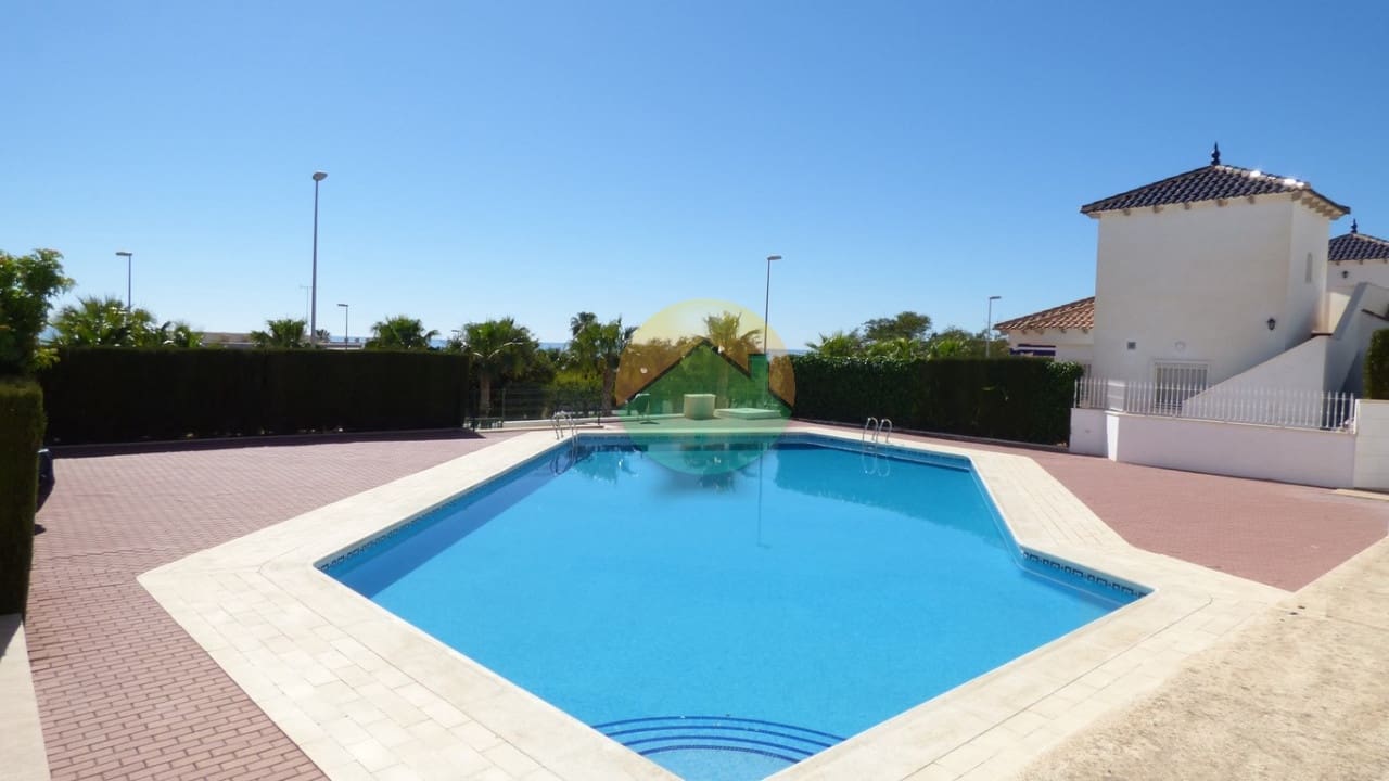 2 chambre Villa/Maison Mitoyenne à vendre à Mazarron avec piscine - 235 000 € (Ref: 9815002)