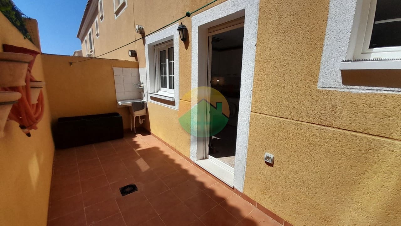 2 chambre Villa/Maison Mitoyenne à vendre à Mazarron avec piscine - 235 000 € (Ref: 9815002)