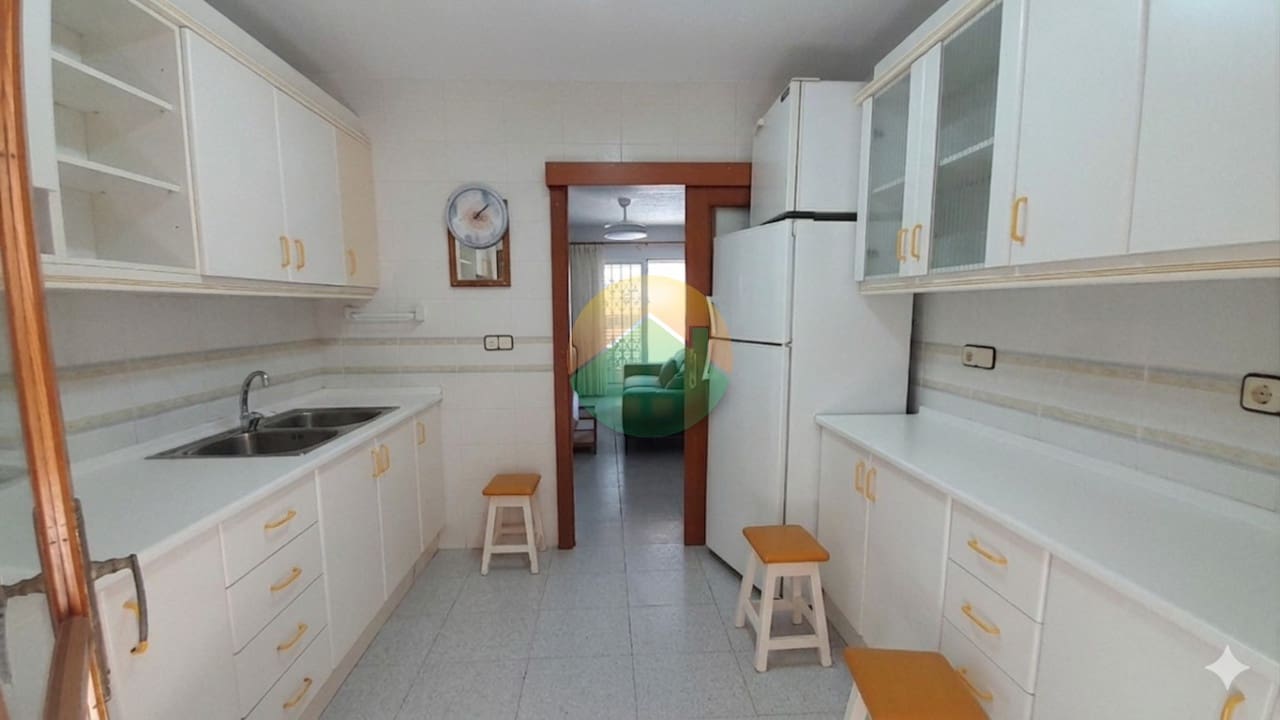 4 quarto Moradia em Banda para venda em Puerto de Mazarron com piscina - 287 000 € (Ref: 9834535)