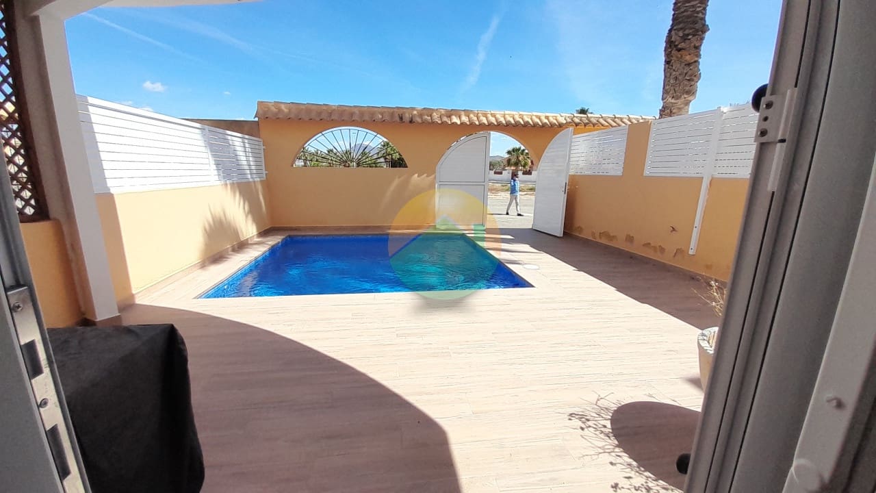 4 quarto Moradia em Banda para venda em Puerto de Mazarron com piscina - 287 000 € (Ref: 9834535)