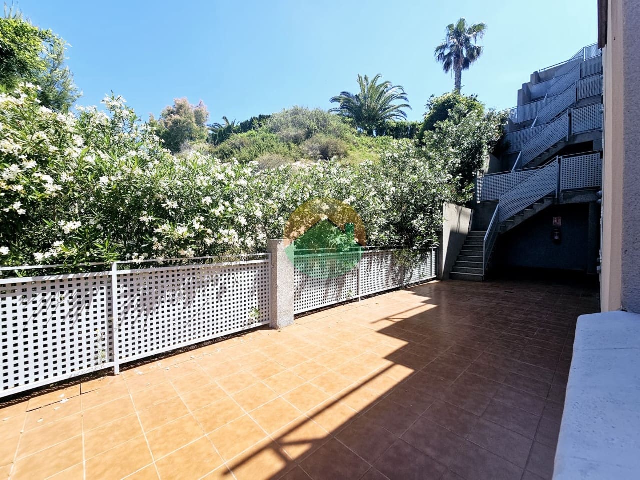 2 soveværelse Lejlighed til salg i Puerto de Mazarron med swimmingpool garage - € 129.995 (Ref: 9841535)
