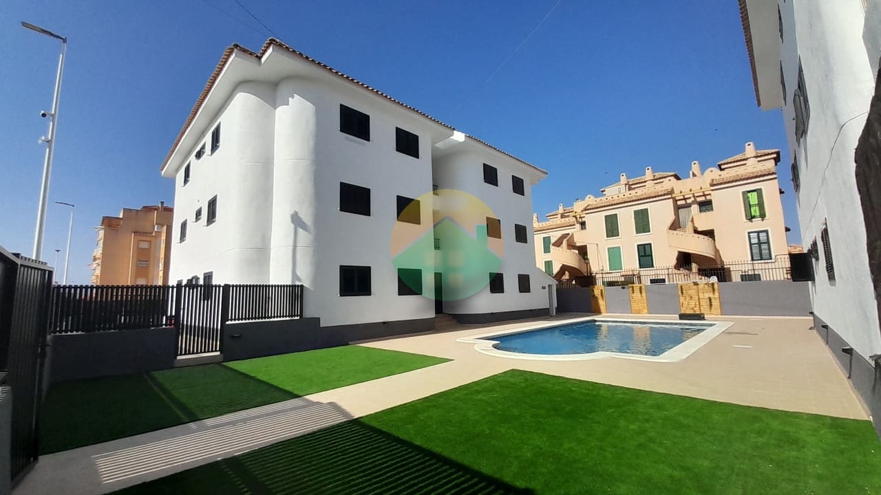 2 Zimmer Apartment zu verkaufen in Puerto de Mazarron mit Pool - 140.000 € (Ref: 9843869)