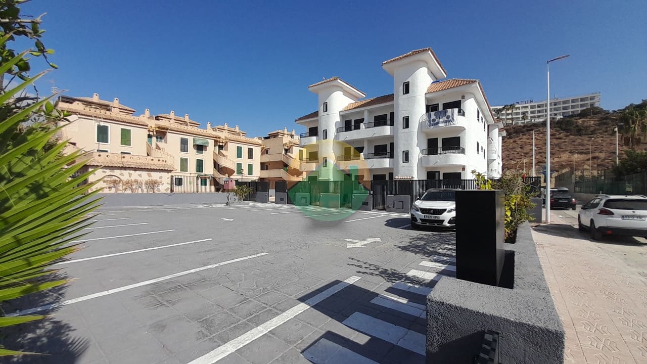 2 Zimmer Apartment zu verkaufen in Puerto de Mazarron mit Pool - 140.000 € (Ref: 9843869)