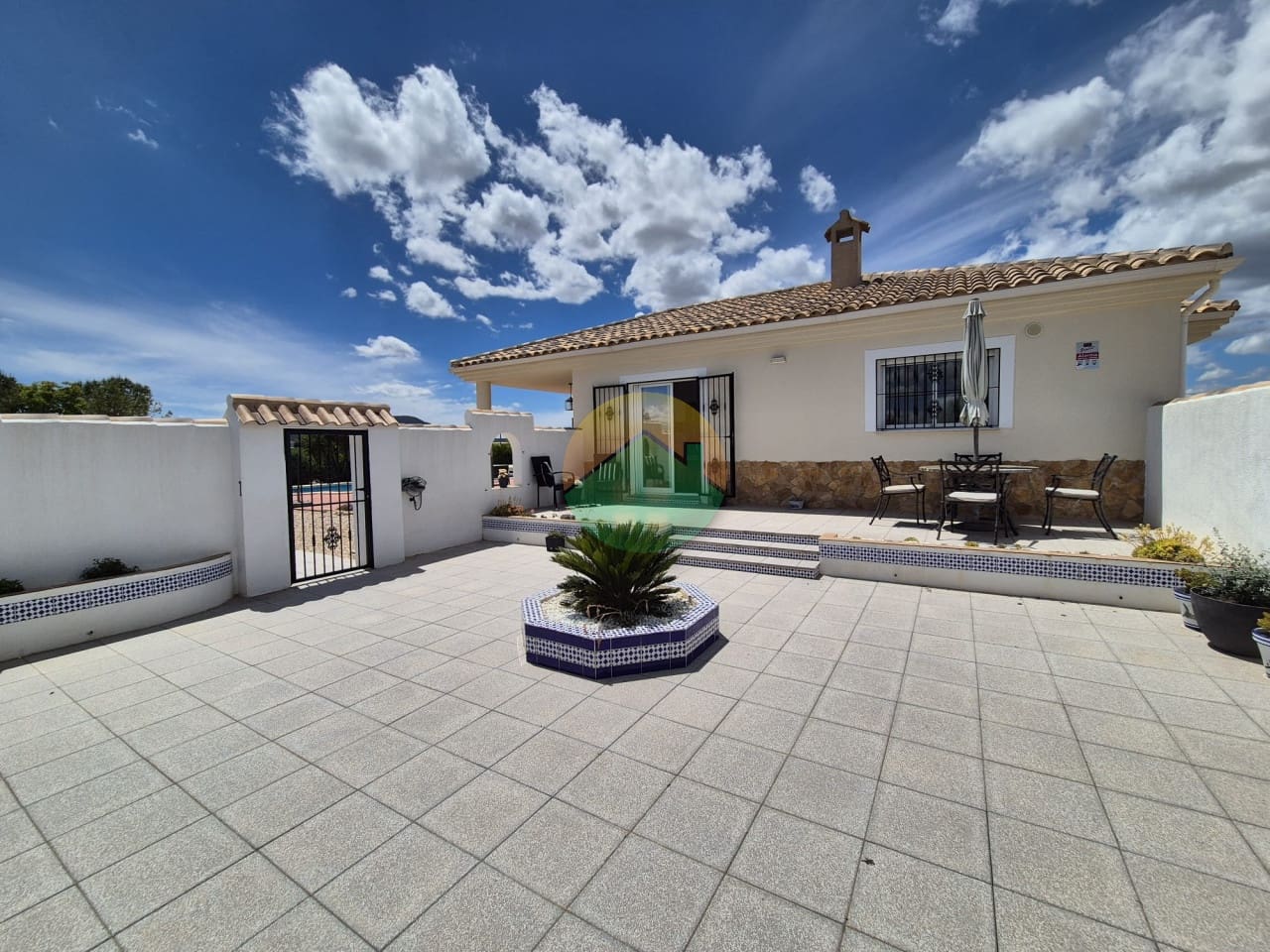 4 bedroom Villa for sale in Caravaca de la Cruz with pool garage - € 275,000 (Ref: 9844163)