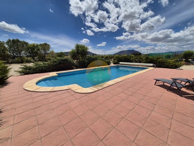 4 slaapkamer Rijtjeshuis te koop in Caravaca de la Cruz met zwembad garage - € 275.000 (Ref: 9844163)