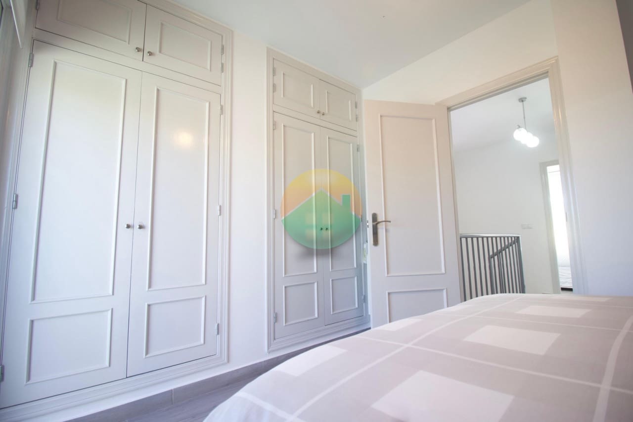 Pareado de 3 habitaciones en La Pinilla en venta con garaje - 159.950 € (Ref: 9847830)
