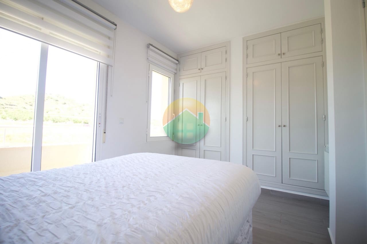 Pareado de 3 habitaciones en La Pinilla en venta con garaje - 159.950 € (Ref: 9847830)
