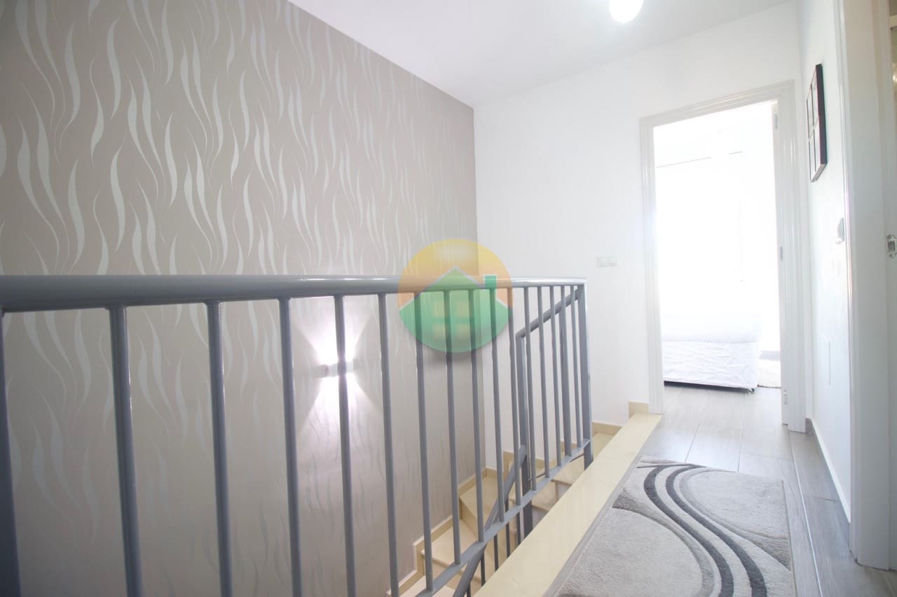 Pareado de 3 habitaciones en La Pinilla en venta con garaje - 159.950 € (Ref: 9847830)