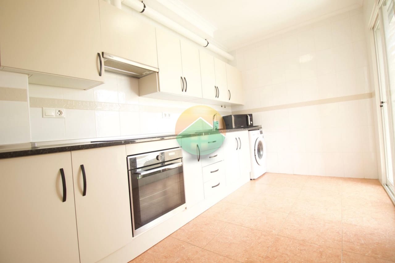 Pareado de 3 habitaciones en La Pinilla en venta con garaje - 169.950 € (Ref: 9847831)
