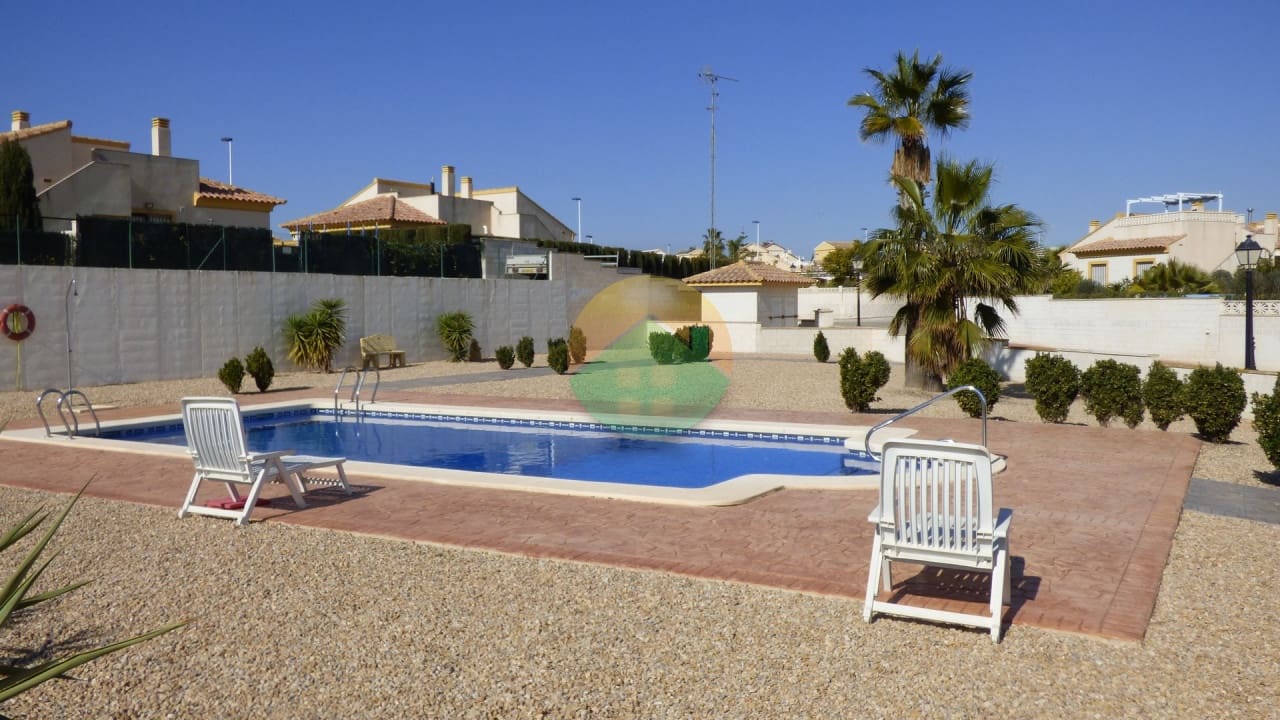 2 chambre Villa/Maison Semi-Mitoyenne à vendre à Camposol avec piscine garage - 114 995 € (Ref: 9848068)