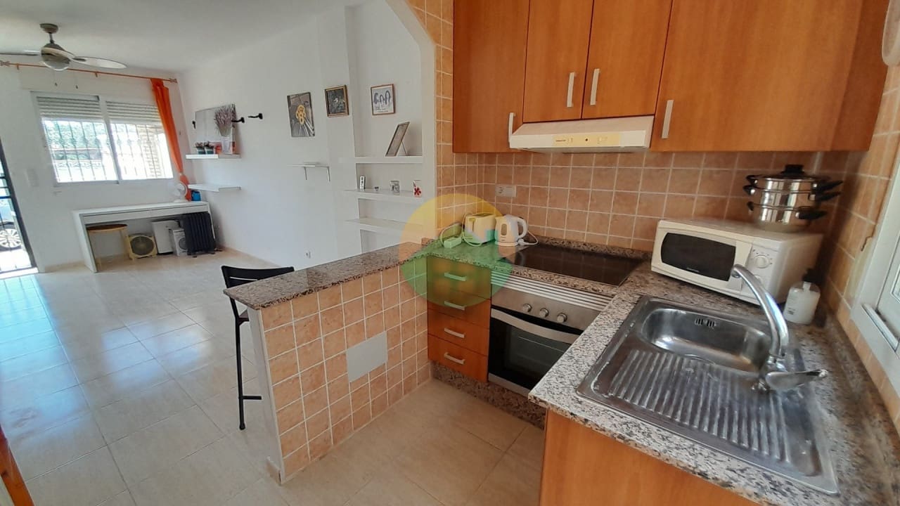 2 chambre Villa/Maison Semi-Mitoyenne à vendre à Camposol avec piscine garage - 114 995 € (Ref: 9848068)