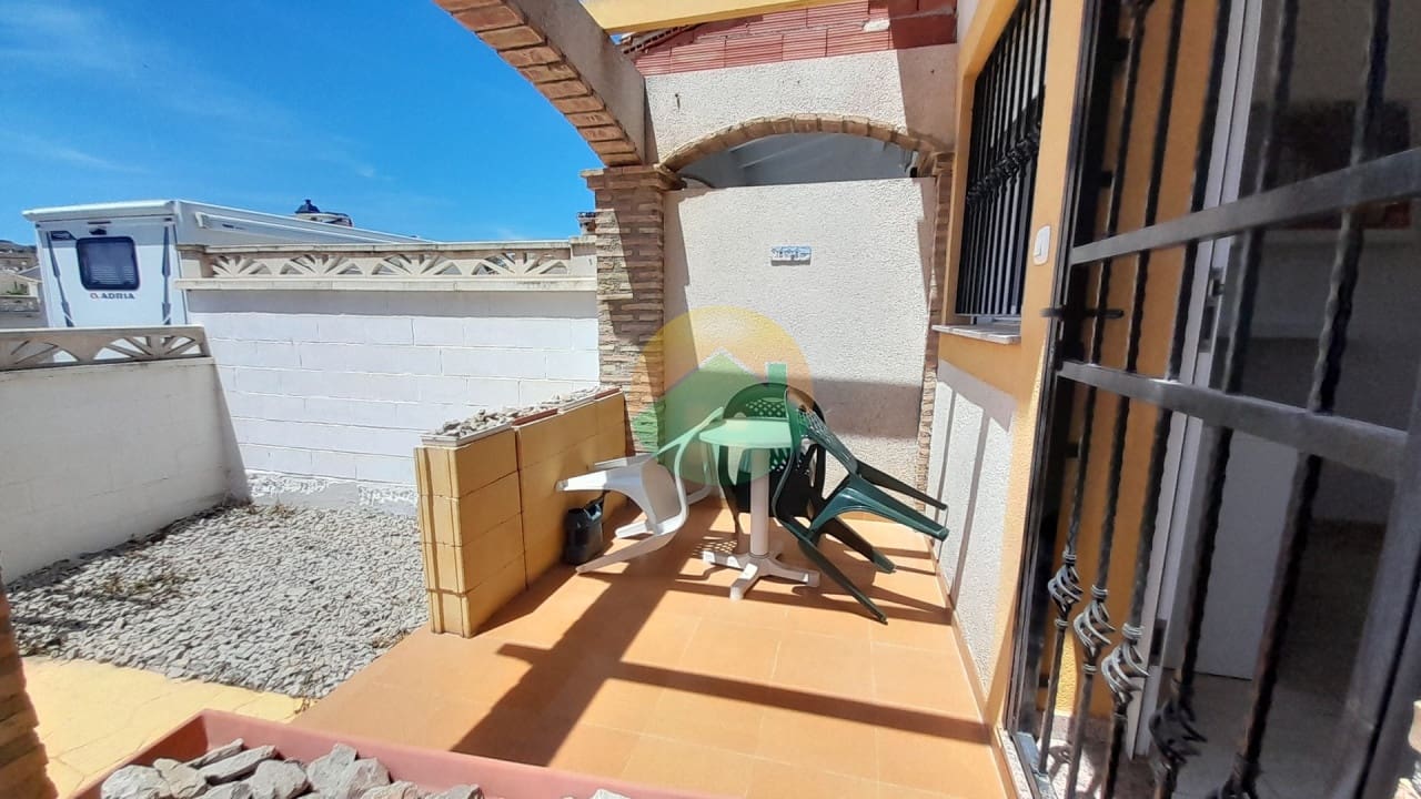 2 chambre Villa/Maison Semi-Mitoyenne à vendre à Camposol avec piscine garage - 114 995 € (Ref: 9848068)