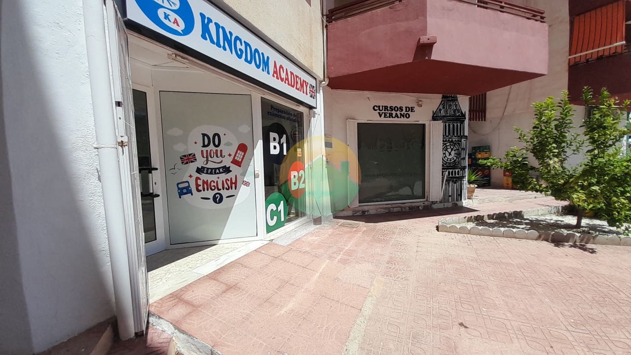 Commercial for sale in Puerto de Mazarron - € 28,500 (Ref: 9850049)