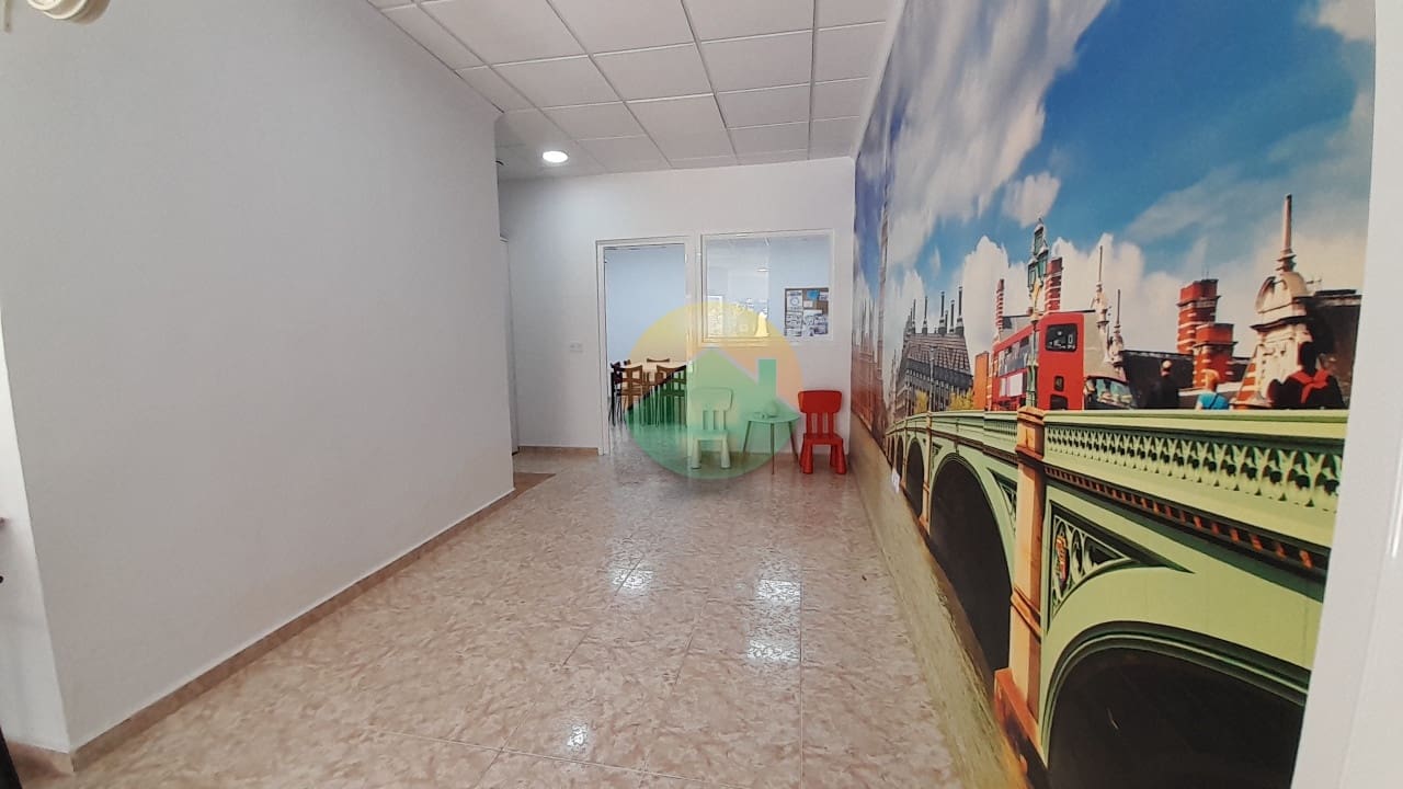 Commercial for sale in Puerto de Mazarron - € 28,500 (Ref: 9850049)