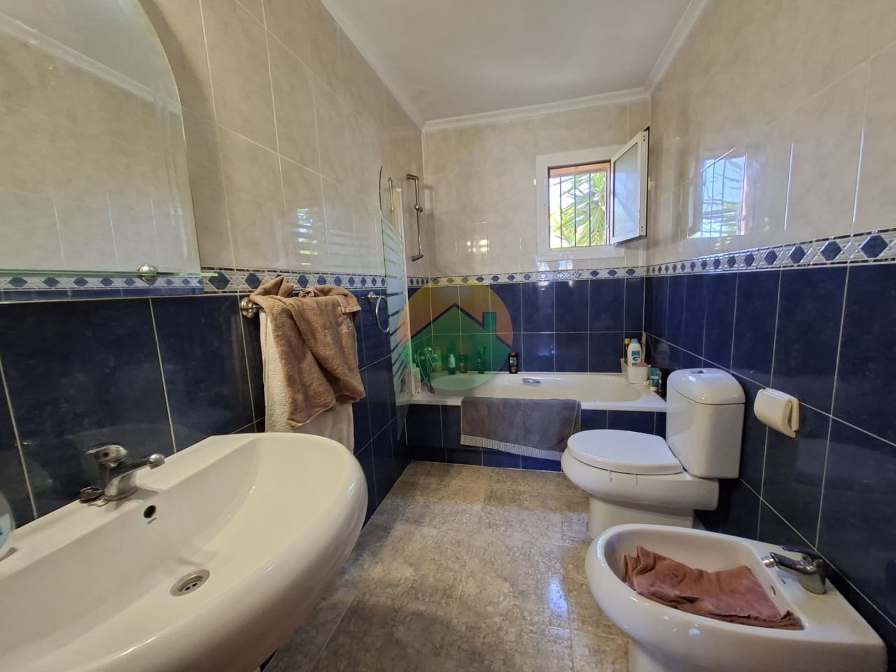 4 bedroom Villa for sale in Camposol with pool garage - € 274,995 (Ref: 9856018)