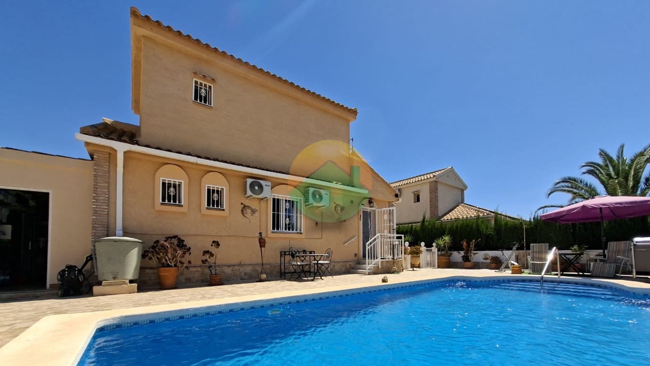 3 bedroom Villa for sale in Camposol with pool garage - € 315,000 (Ref: 9858598)