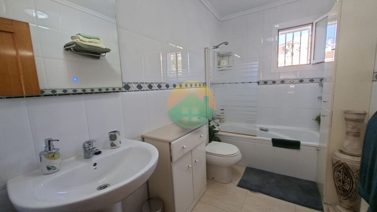 3 bedroom Villa for sale in Camposol with pool garage - € 269,995 (Ref: 9865910)