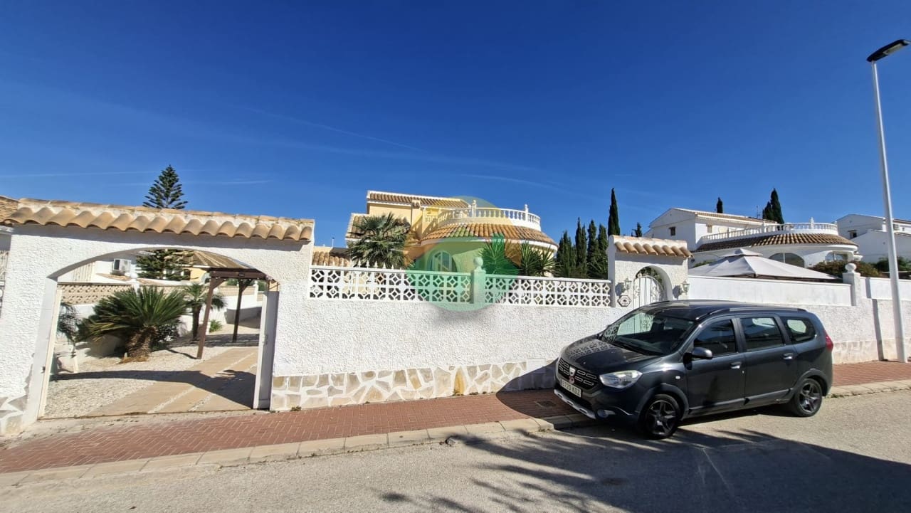 3 bedroom Villa for sale in Camposol with pool garage - € 269,995 (Ref: 9865910)