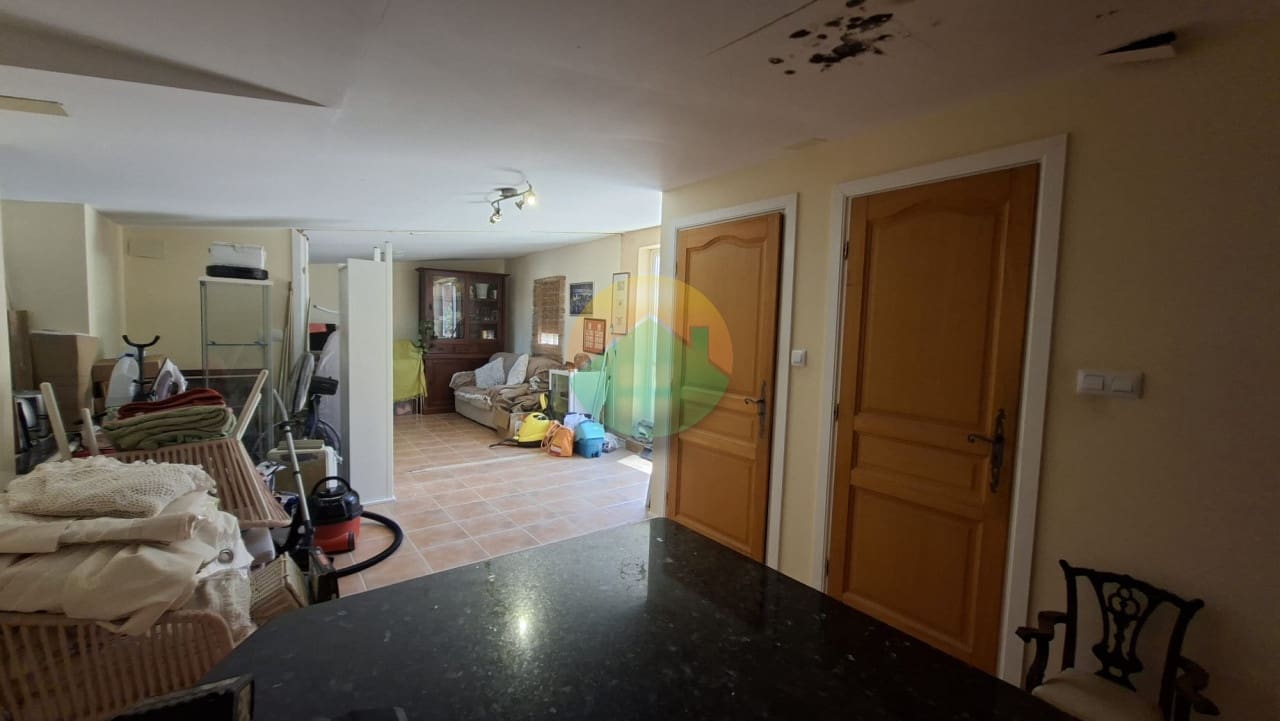 4 makuuhuone Rivitalo myytävänä paikassa El Pareton mukana 
autotalli - 325 000 € (Ref: 9872347)