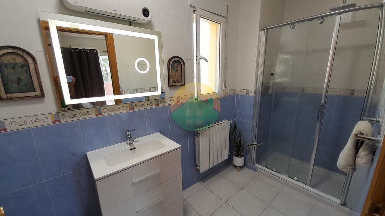 4 soveværelse Villa til salg i Totana med swimmingpool garage - € 450.000 (Ref: 9874168)