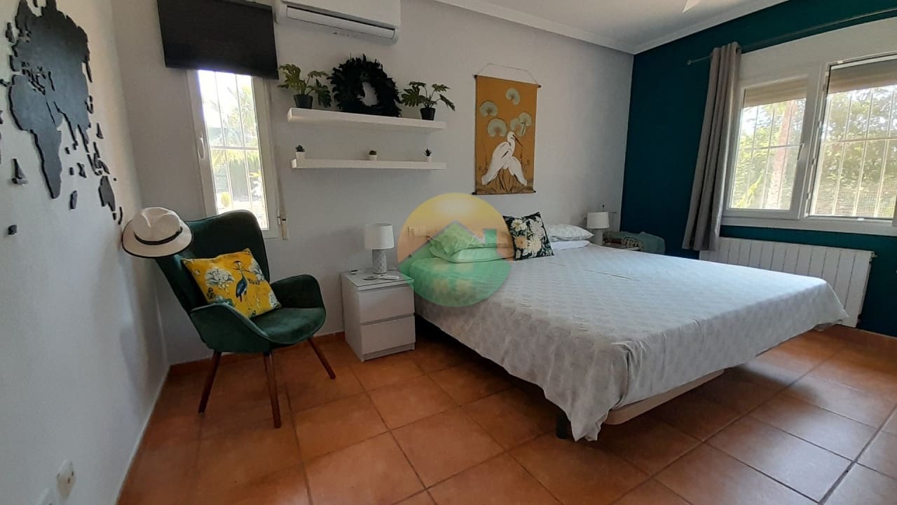 4 soveværelse Villa til salg i Totana med swimmingpool garage - € 450.000 (Ref: 9874168)