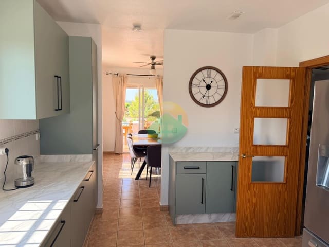 Chalet de 4 habitaciones en Barranda, Caravaca de la Cruz en venta con piscina garaje - 260.000 € (Ref: 9889422)