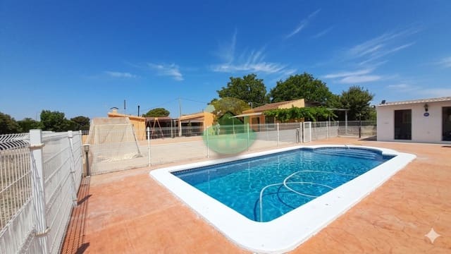 Adosado de 2 habitaciones en Totana en venta con piscina garaje - 389.000 € (Ref: 9914540)