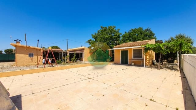 Adosado de 2 habitaciones en Totana en venta con piscina garaje - 389.000 € (Ref: 9914540)