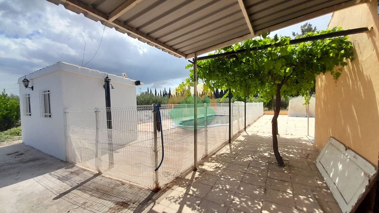 Adosado de 2 habitaciones en Totana en venta con piscina garaje - 389.000 € (Ref: 9914540)