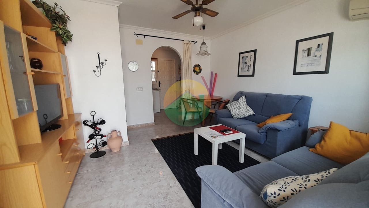 2 slaapkamer Halfvrijstaande villa te koop in Camposol met zwembad - € 99.995 (Ref: 9914793)