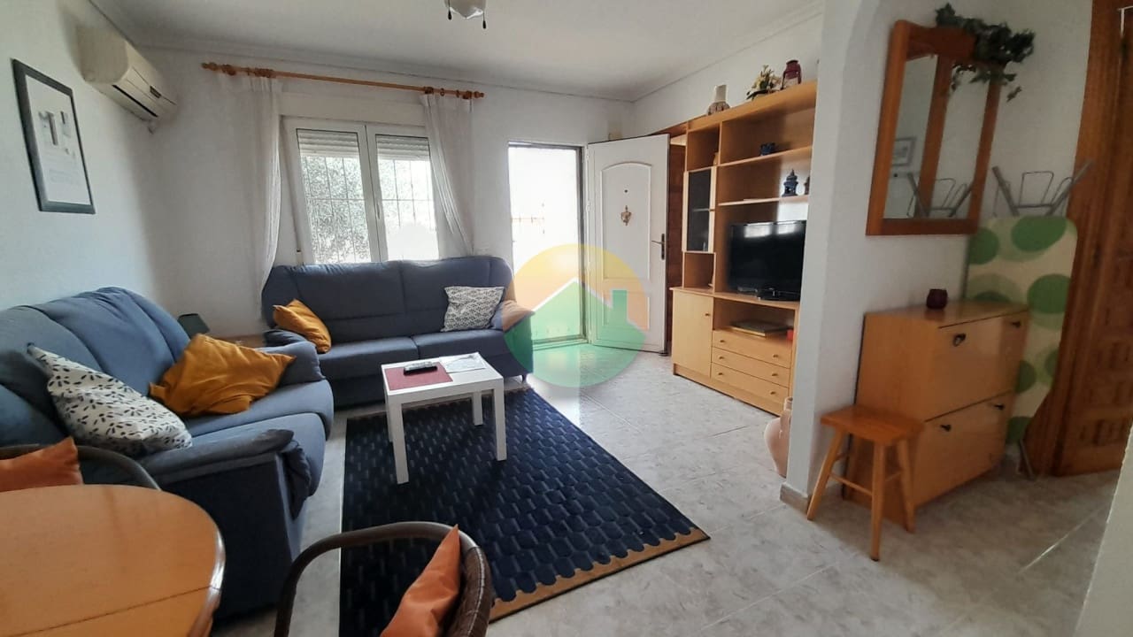 2 slaapkamer Halfvrijstaande villa te koop in Camposol met zwembad - € 99.995 (Ref: 9914793)