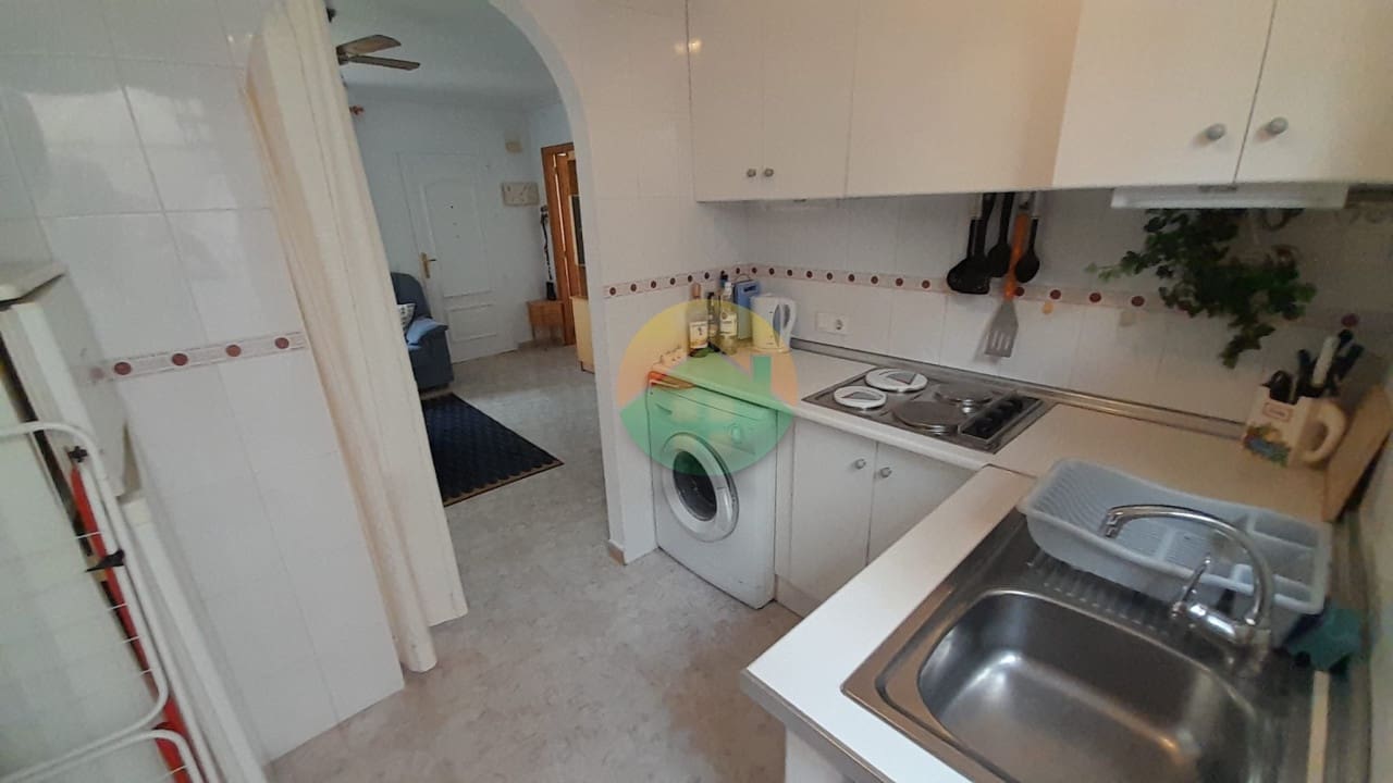 2 slaapkamer Halfvrijstaande villa te koop in Camposol met zwembad - € 99.995 (Ref: 9914793)