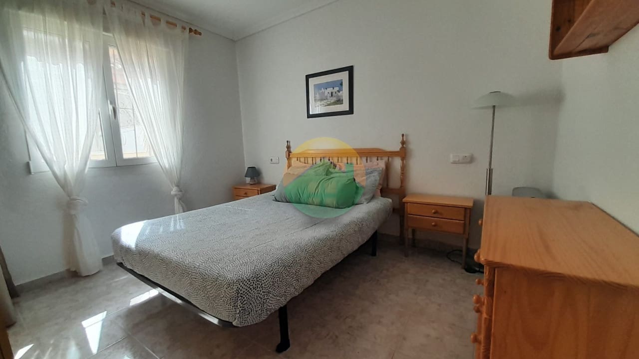2 slaapkamer Halfvrijstaande villa te koop in Camposol met zwembad - € 99.995 (Ref: 9914793)