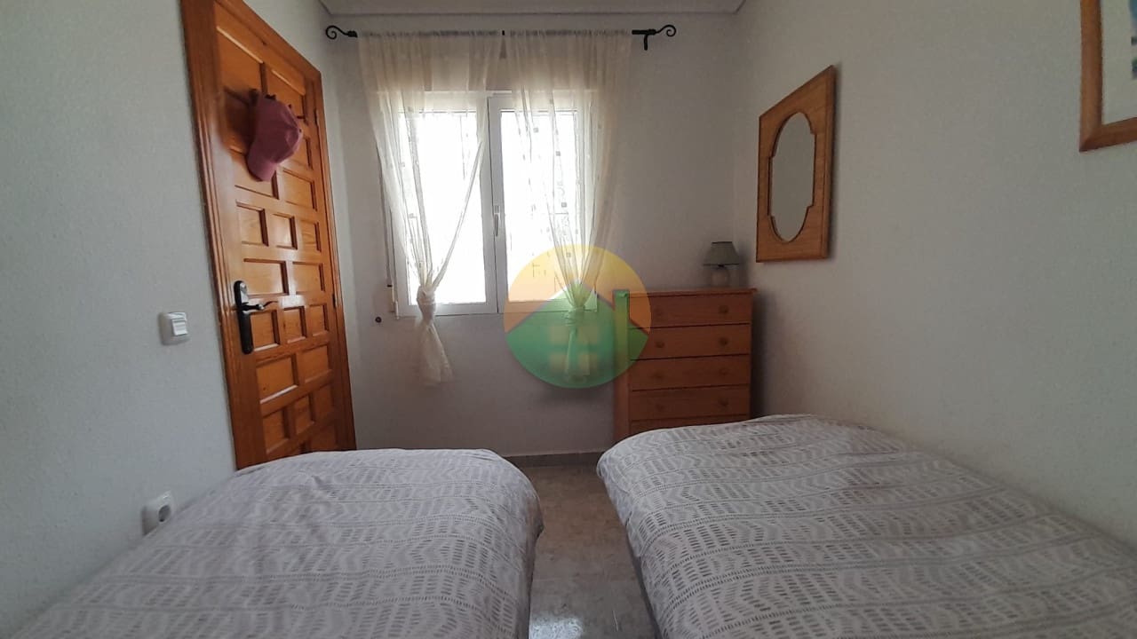 2 slaapkamer Halfvrijstaande villa te koop in Camposol met zwembad - € 99.995 (Ref: 9914793)